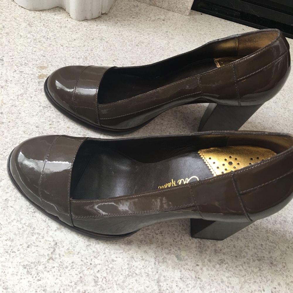 Cole Haan Olive Green Patent Block Heel Pumps - Picture 2 of 8